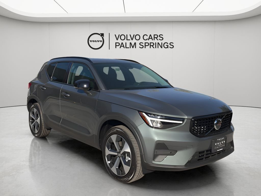 2026 Volvo XC40