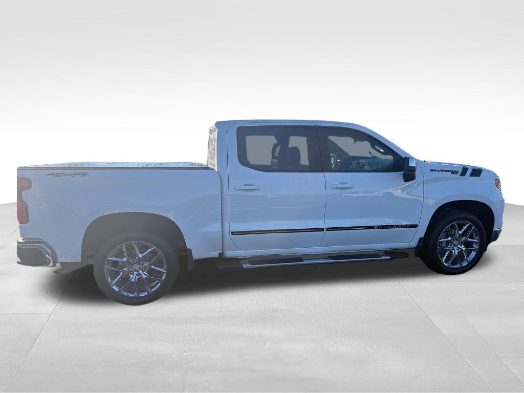 Used 2023 White Chevrolet LT image 7