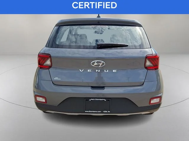 Used 2023 Gray Hyundai SE image 9
