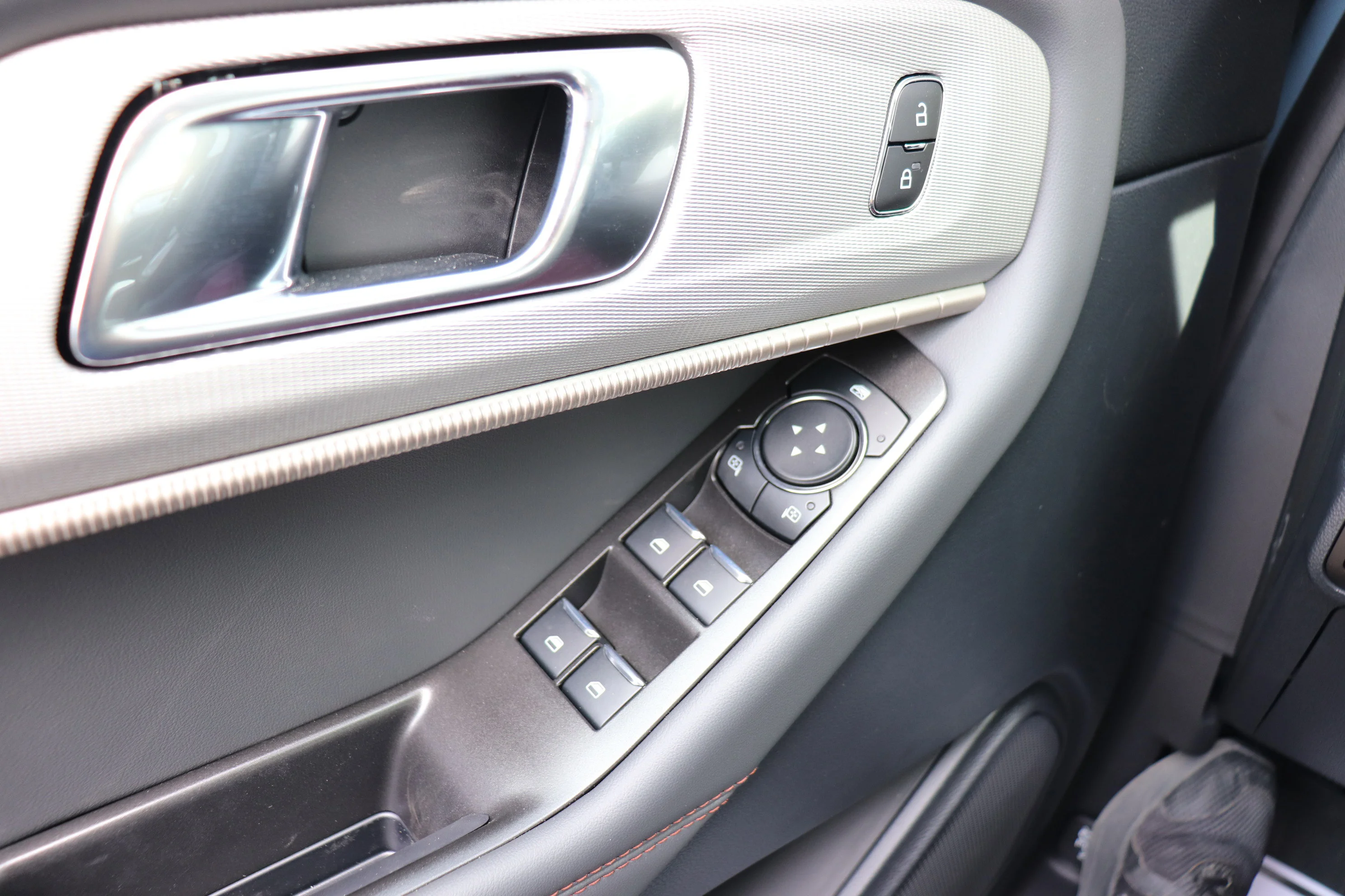 New 2026 VAPOR BLUE Ford Active w/200A Pkg image 11