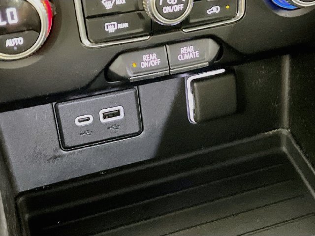 2022 GMC Yukon XL SLE - Photo 31