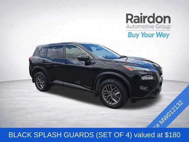Used 2021 Super Black Nissan S image 3