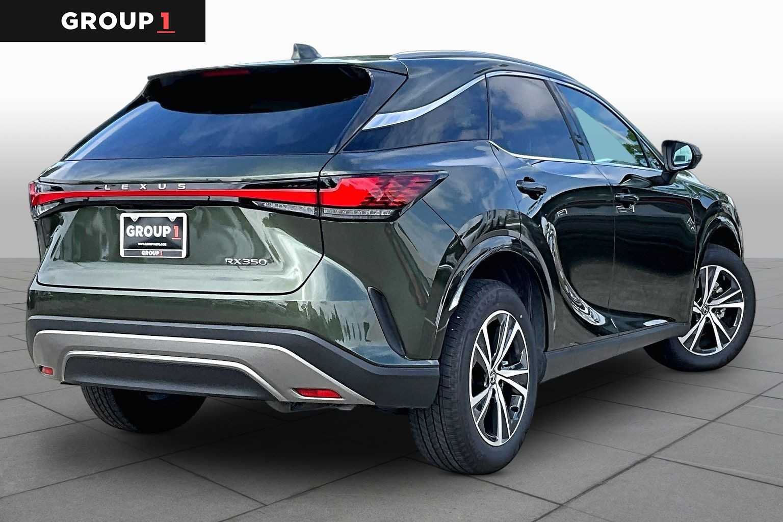 Used 2025 Nori Green Pearl Lexus Premium image 11