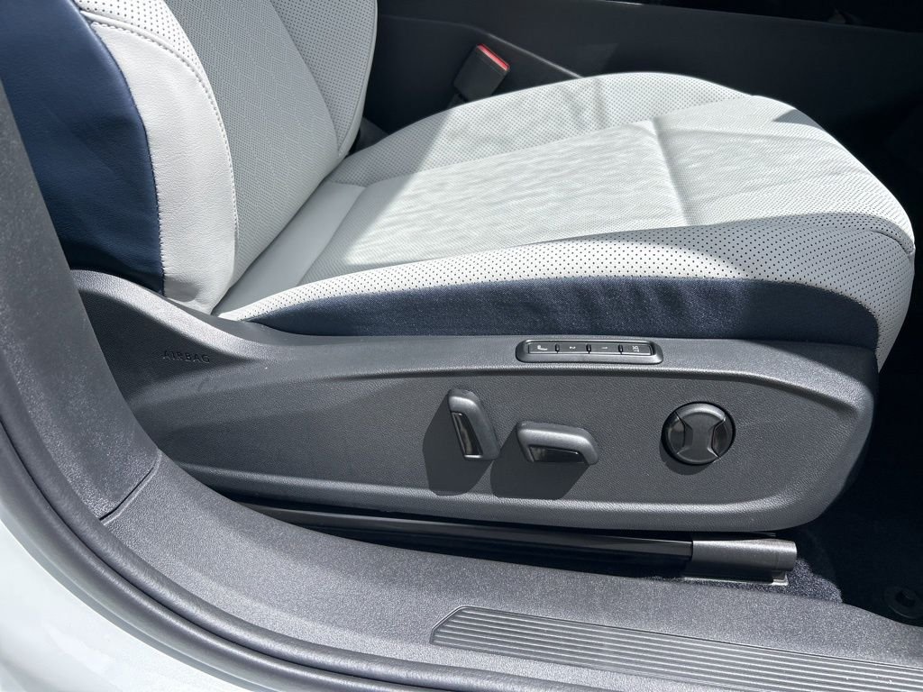New 2026 White Volkswagen Pro S image 44