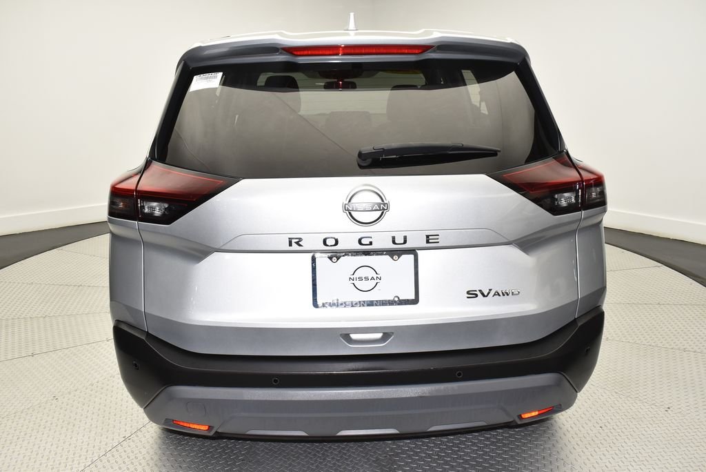 Used 2023 Silver Nissan SV image 6