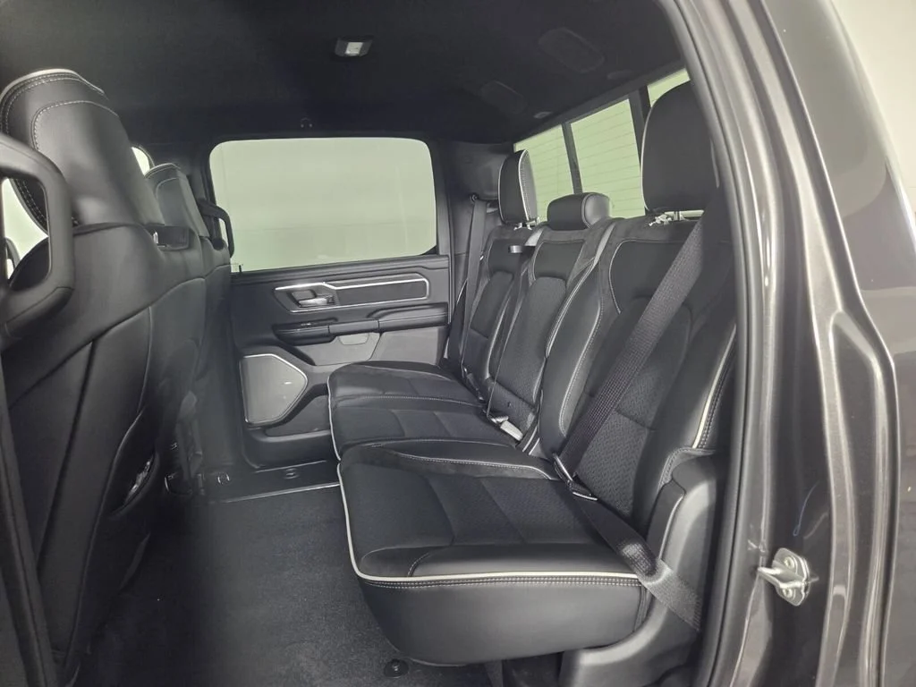 New 2026 Granite Crystal Metallic Clear-Coat Exterior Paint RAM Laramie image 18
