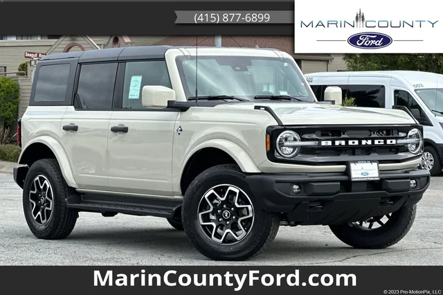 2026 Ford Bronco Outer Banks®