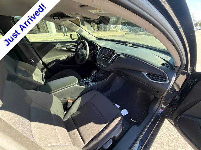 Used 2022 Gray Chevrolet LS image 21