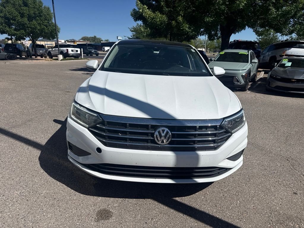 Used 2020 White Volkswagen SEL image 3
