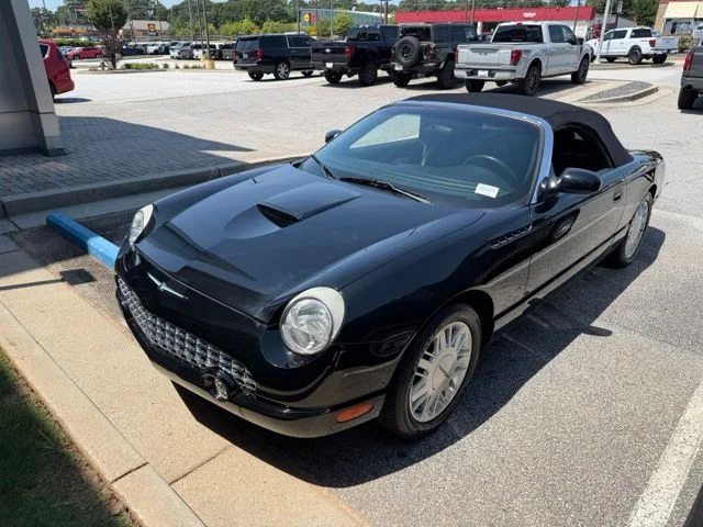 Used 2003 Black Ford Base image 2