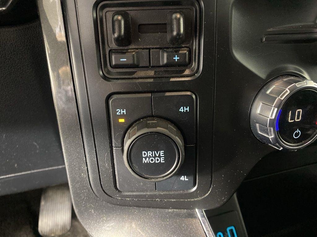Used 2021 Blue Metallic Ford XLT image 22