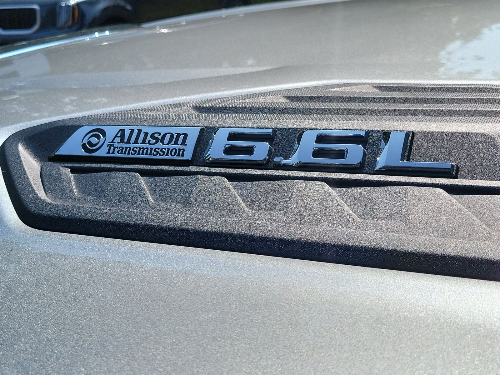 Used 2025 Gray Chevrolet LT image 8