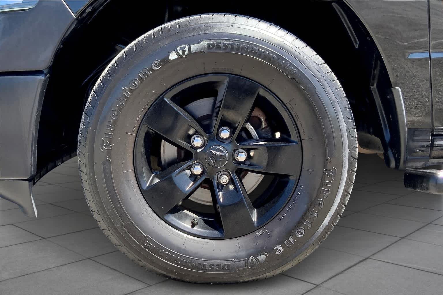 Used 2021 Diamond Black Crystal Pearlcoat Ram Tradesman image 11