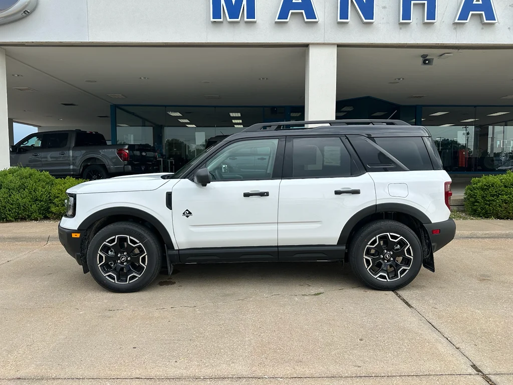 New 2026 Oxford White Ford Outer Banks image 4