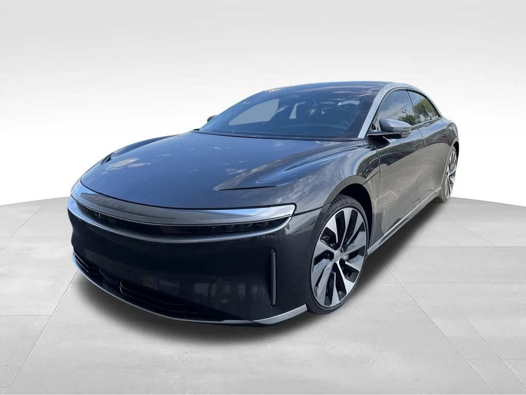 Used 2022  Lucid Grand Touring image 1