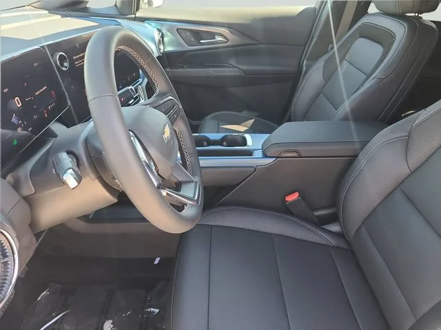 New 2026 Summit White Chevrolet LT image 16