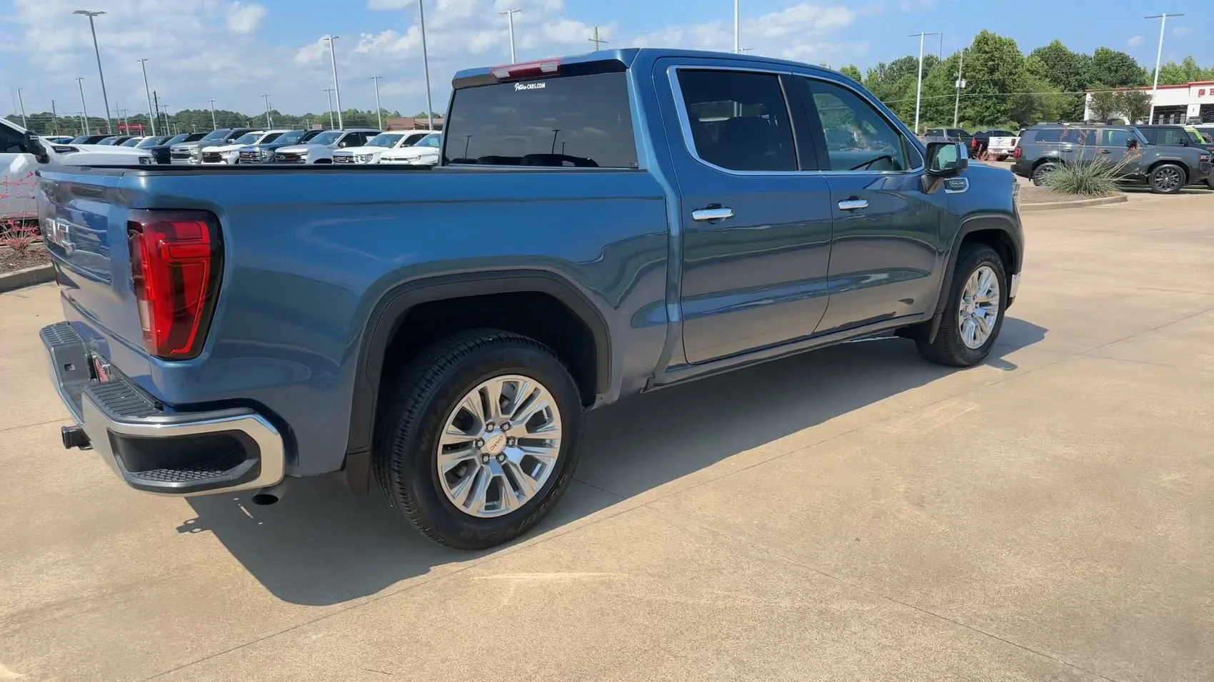 Used 2024 Downpour Metallic GMC SLT image 8