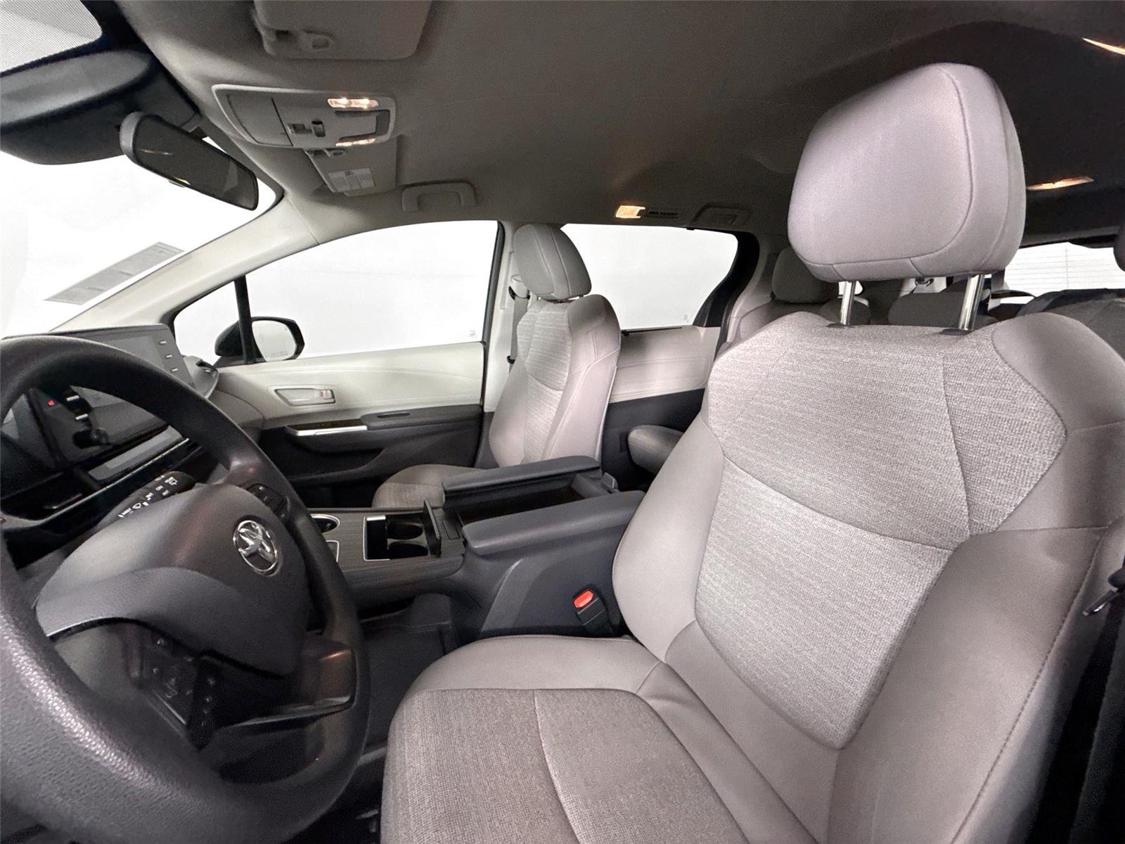 Used 2022 Midnight Black Metallic Toyota LE image 3