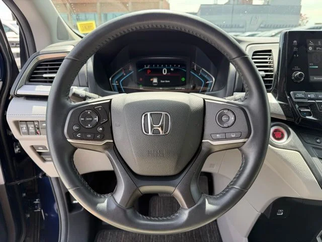 Used 2024 Blue Honda EX-L image 23