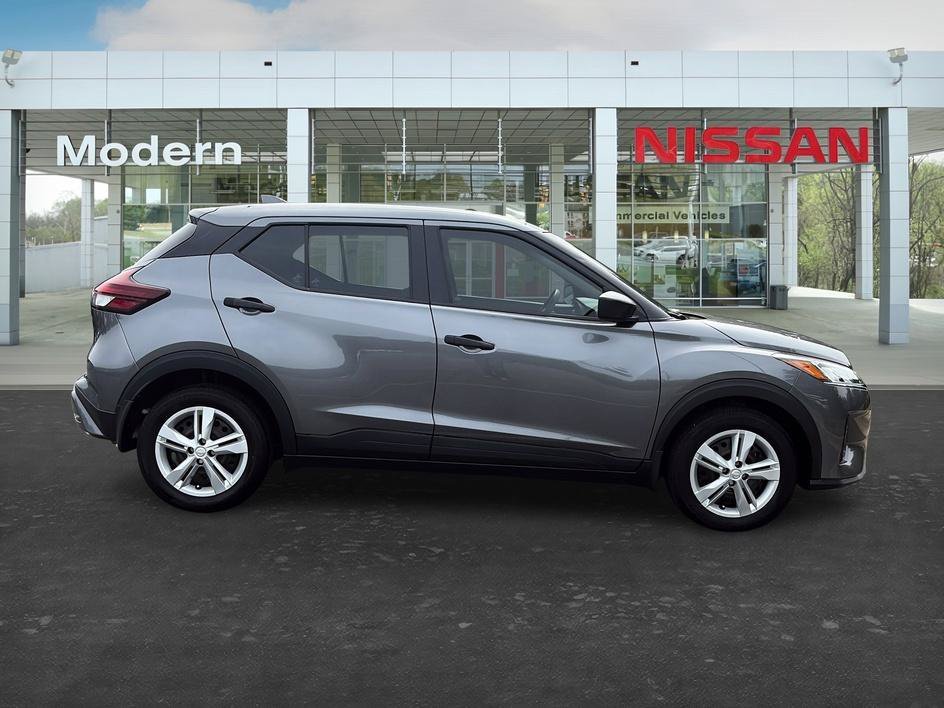 Used 2024 Gun Metallic Nissan S image 6
