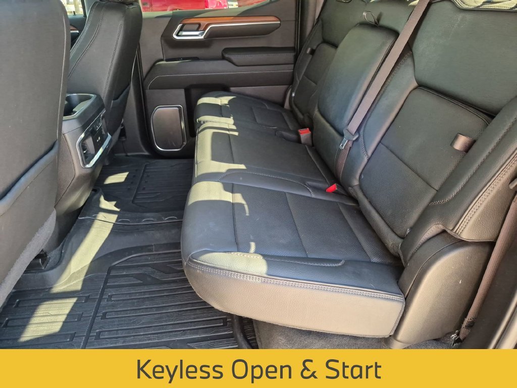 Used 2023 Onyx Black GMC Denali image 27