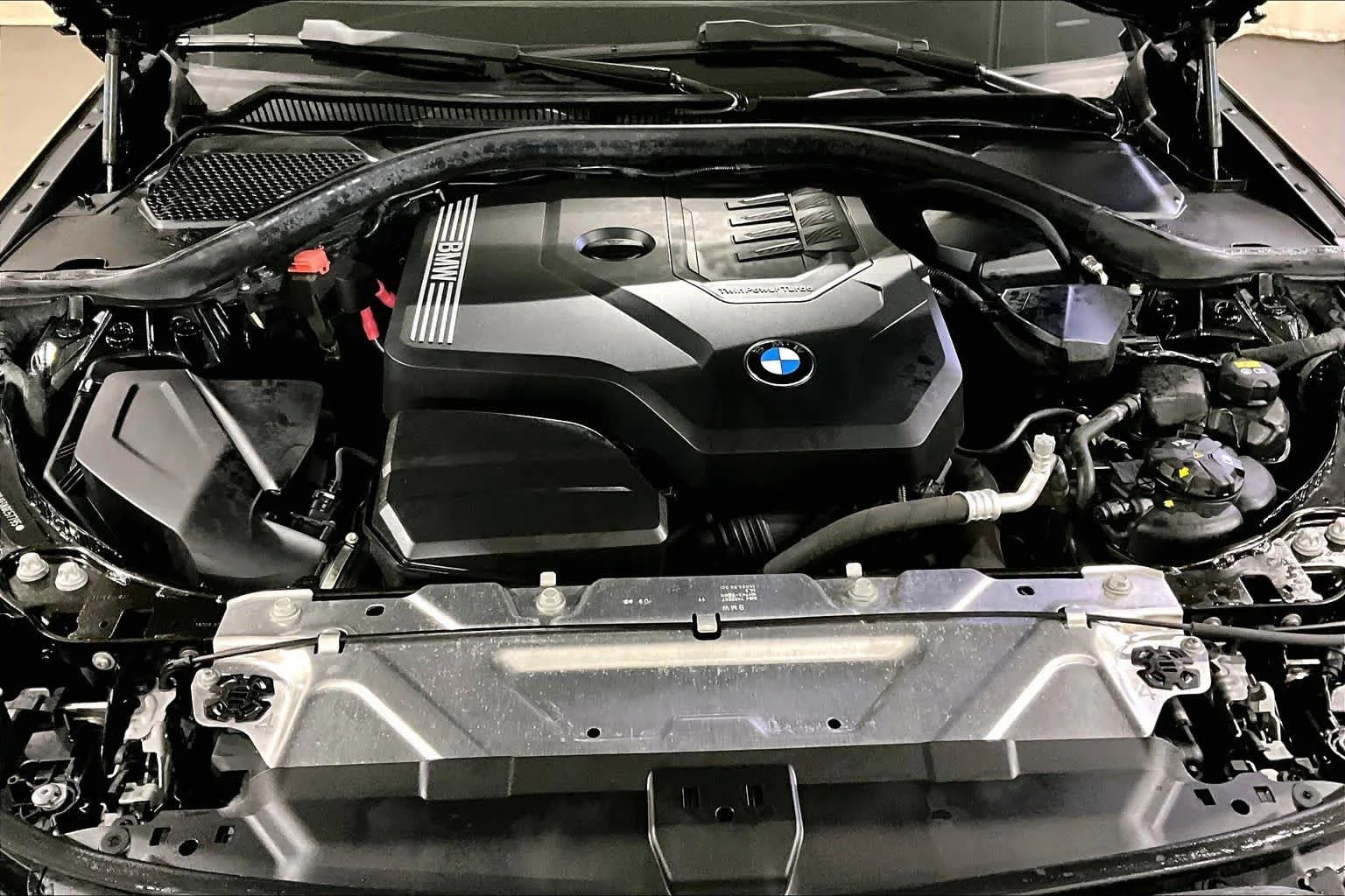Used 2022 Black Sapphire Metallic BMW 330i xDrive image 29