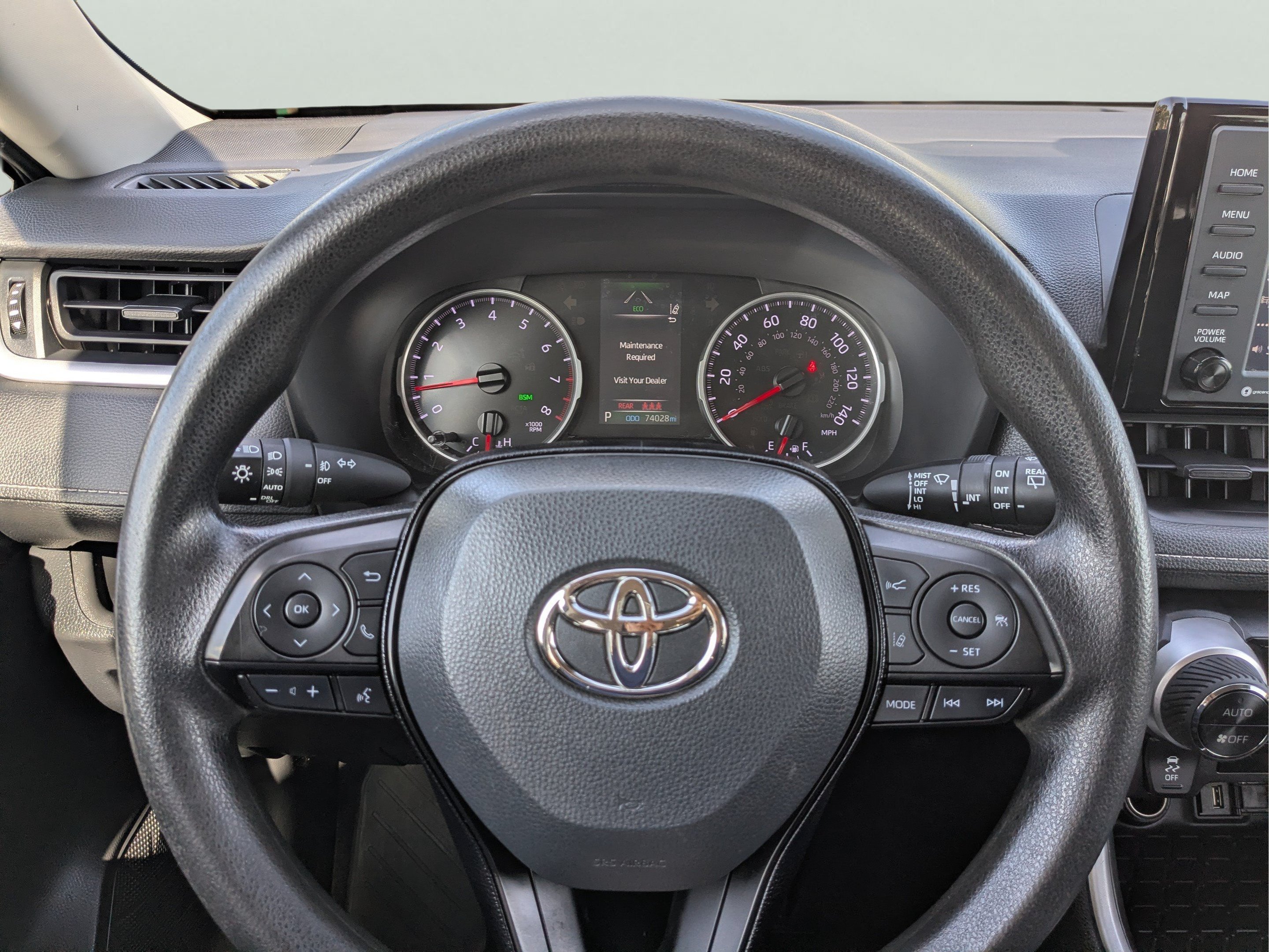 2021 Toyota RAV4 XLE - Photo 29