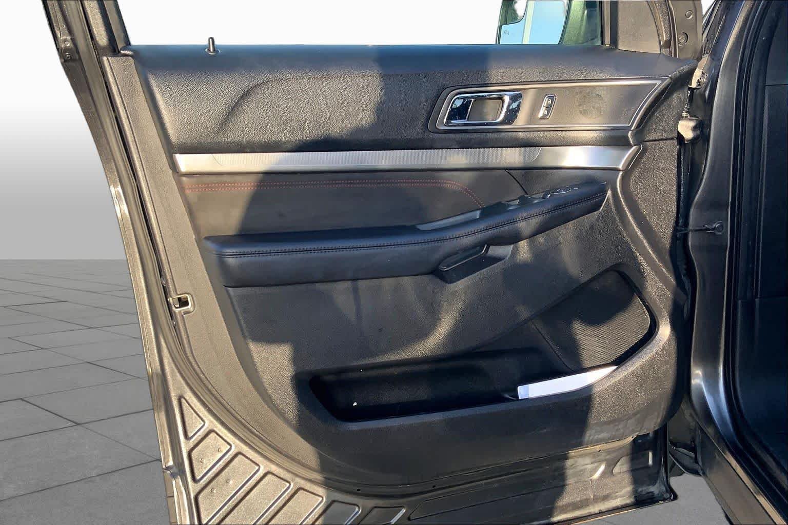 Used 2018 Magnetic Ford XLT image 21