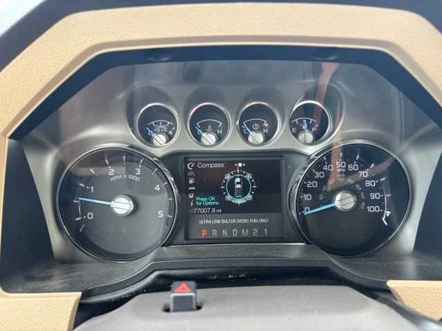 Used 2011  Ford Lariat image 11