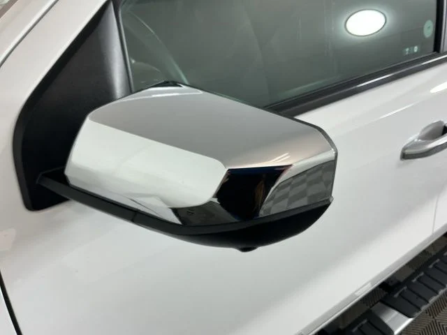 Used 2024 White GMC Denali image 11