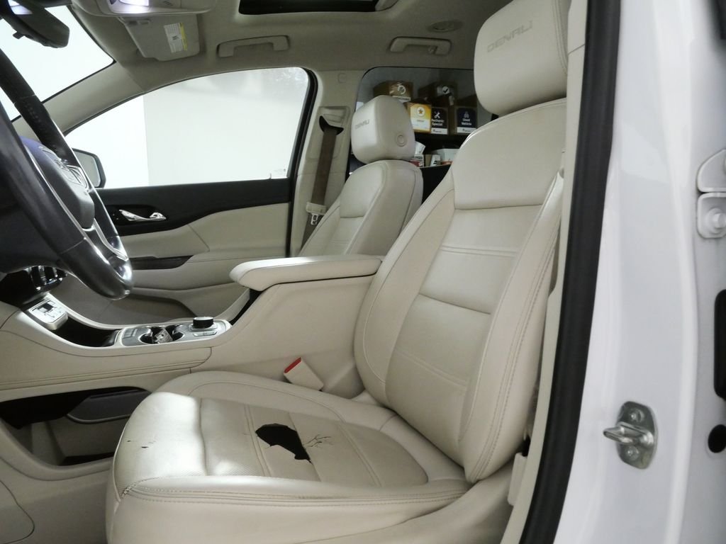 Used 2020 White GMC Denali image 13