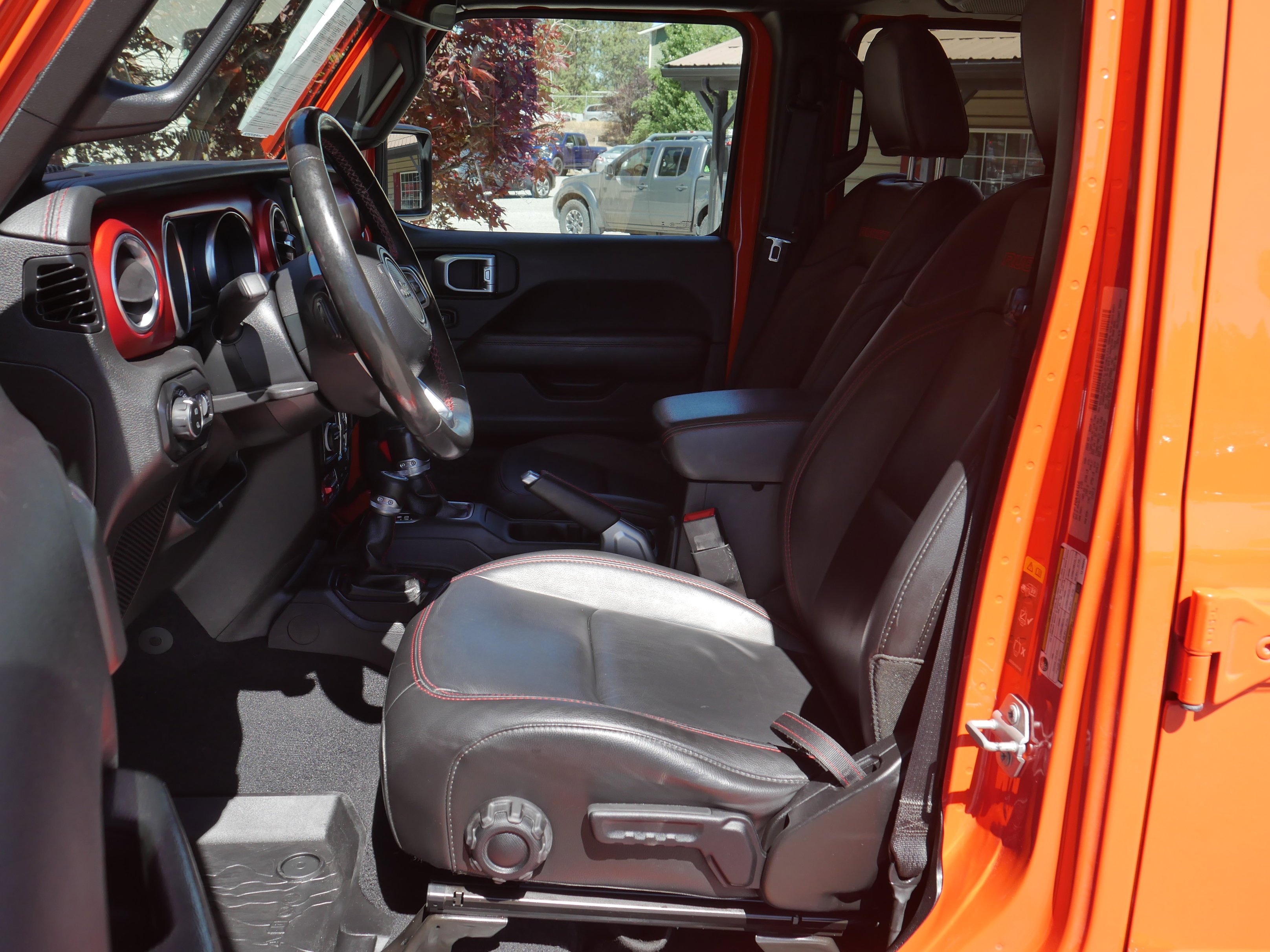Used 2020 Punkn Clearcoat Metallic Jeep Rubicon image 3