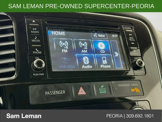 Used 2016  Mitsubishi  image 14