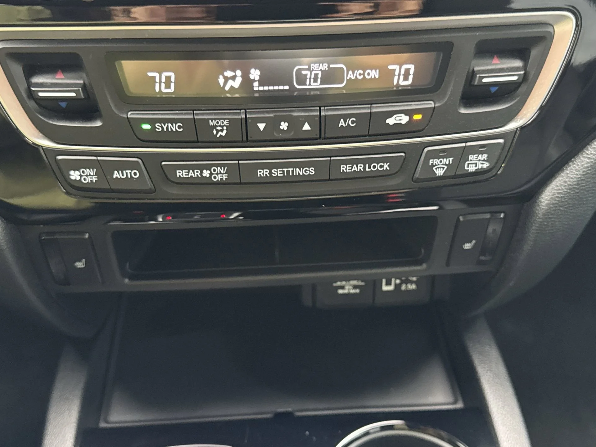 Used 2021 Platinum White Pearl Honda Touring image 19