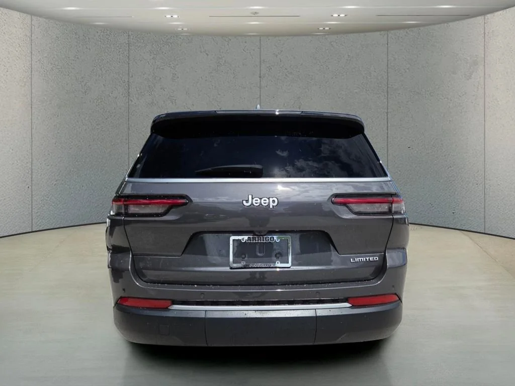 New 2026 Baltic Gray Metallic Clear-Coat Exterior Paint Jeep Limited image 5
