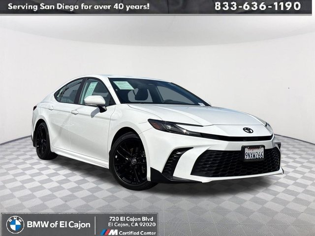 2025 Toyota Camry SE
