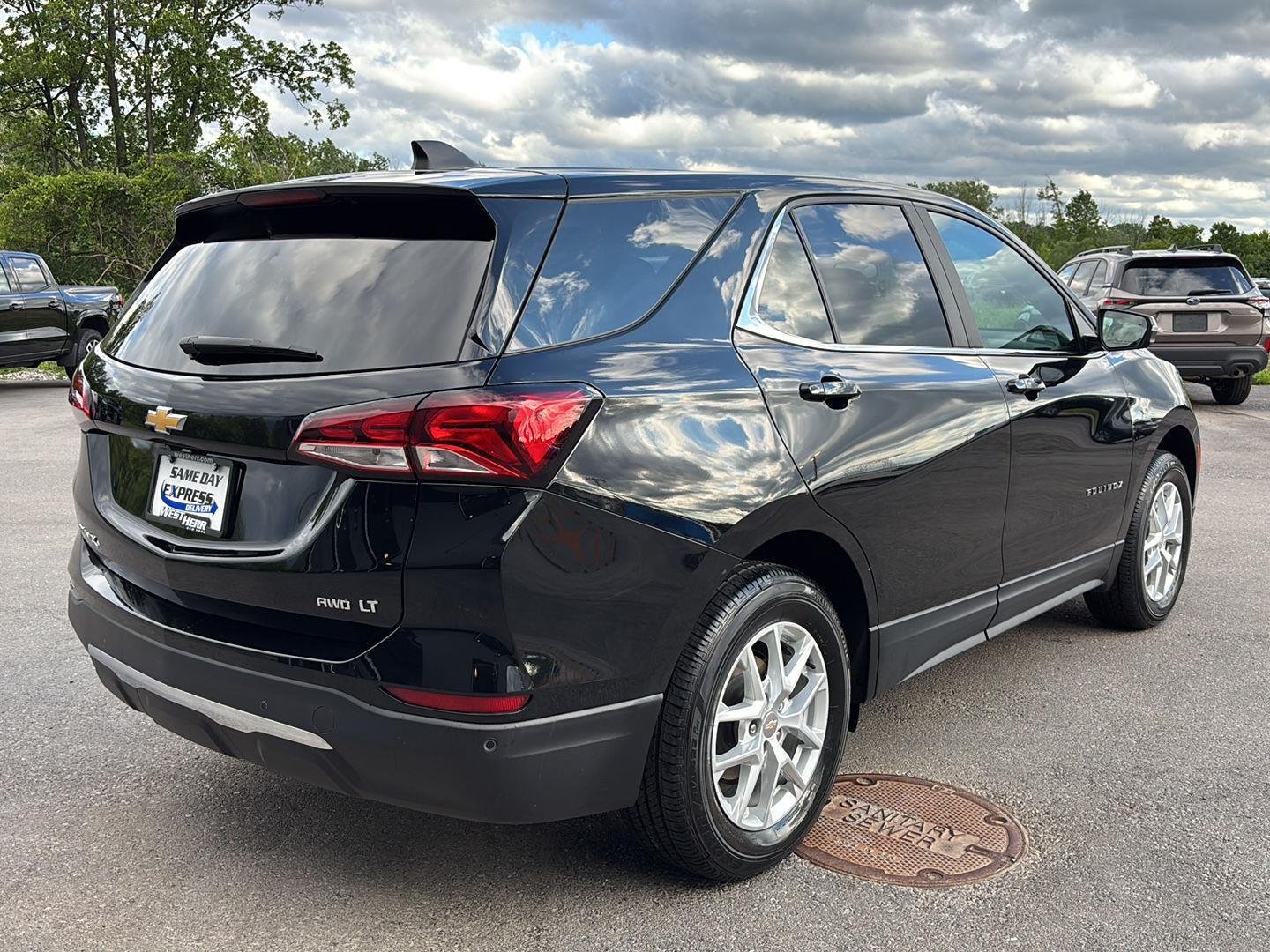 Used 2023 Mosaic Black Metallic Chevrolet LT image 3