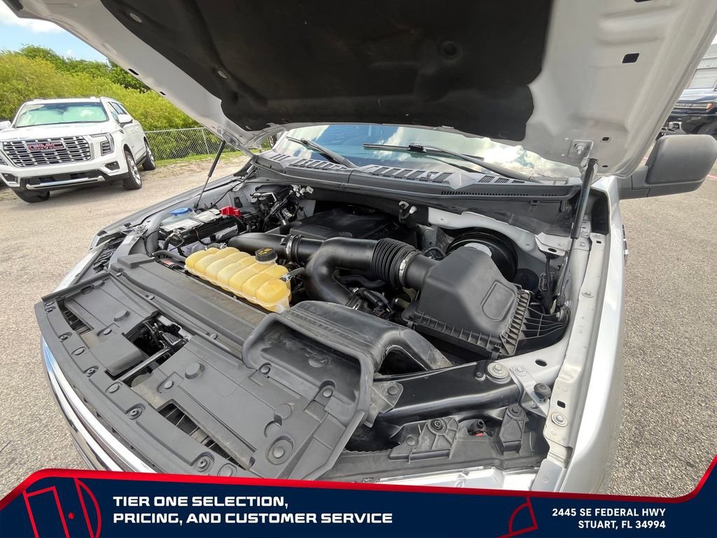 Used 2019  Ford XL image 21