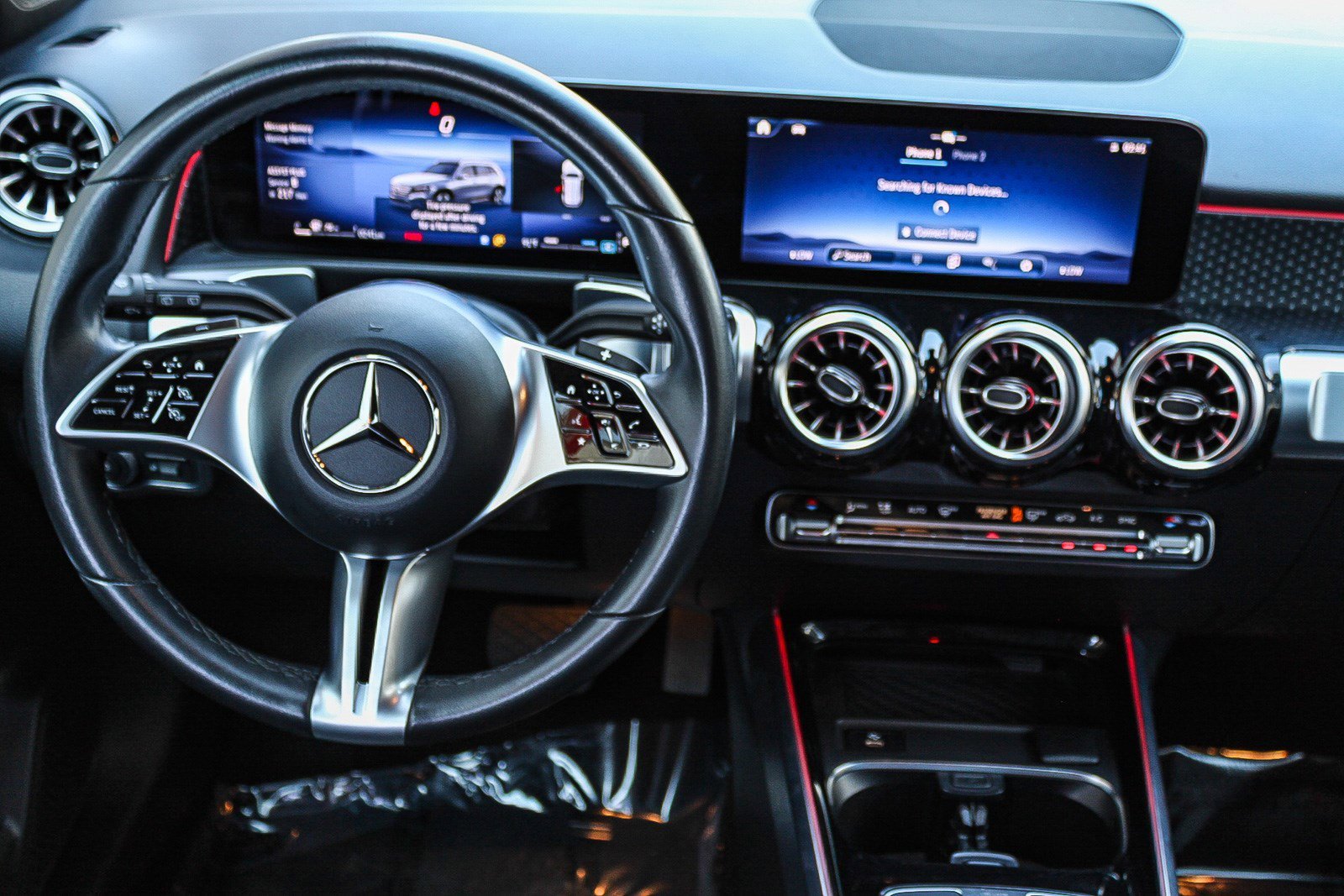 Used 2024 Polar White Mercedes-Benz GLB 250 image 14