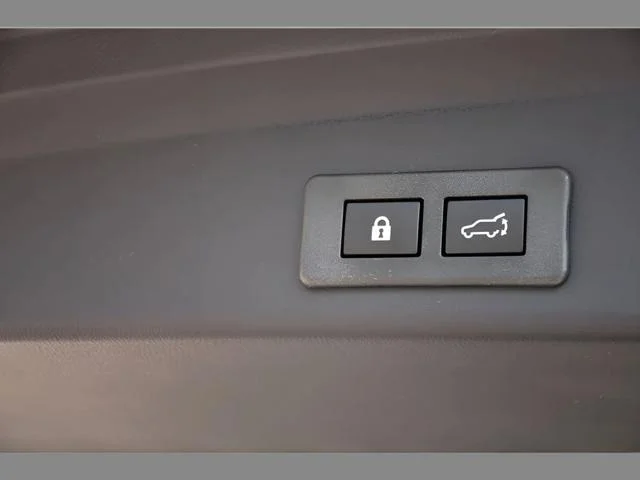 New 2026 CRYSTAL WHITE PEARL Subaru Touring 7-Passenger image 26