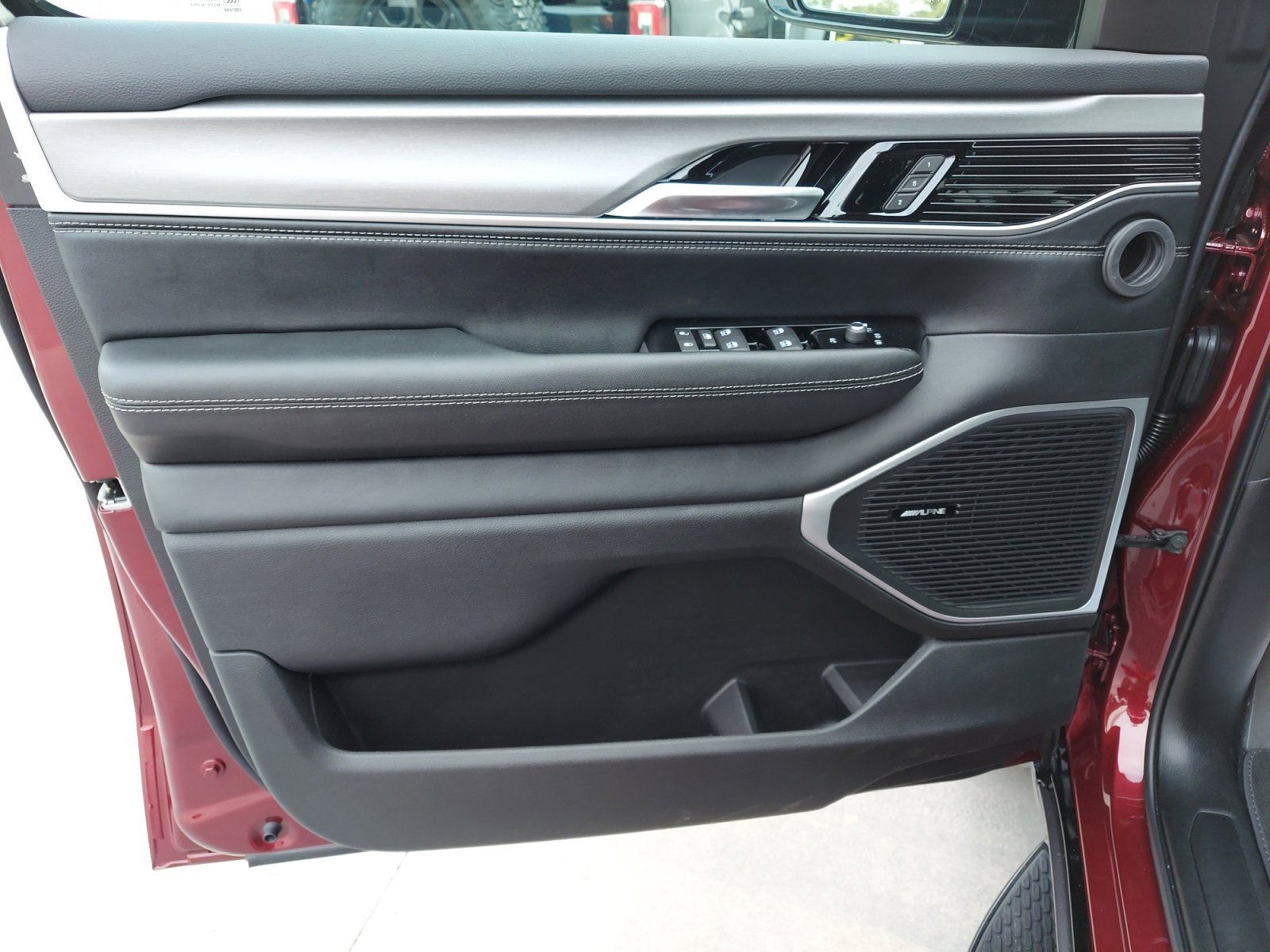 New 2026 Velvet Red Pearlcoat Jeep Limited Altitude image 29