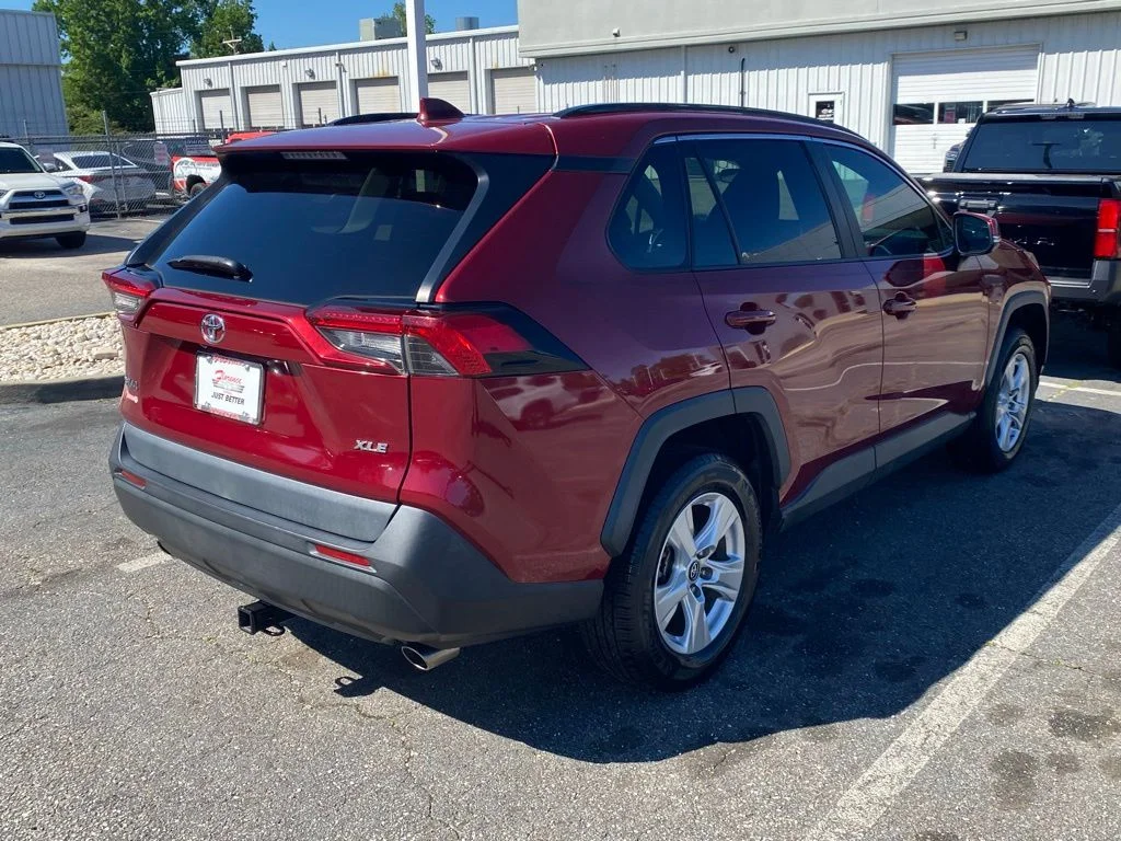 Used 2019 Red Toyota XLE image 16
