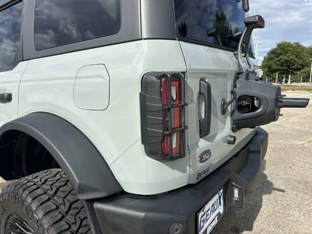 Used 2024 Green Ford Wildtrak image 18