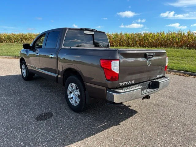 Used 2018 Brown Nissan SV image 6