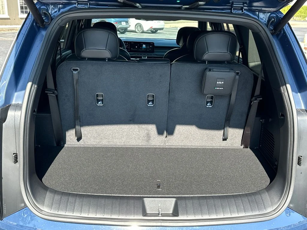 New 2027 Black Kia EX image 18