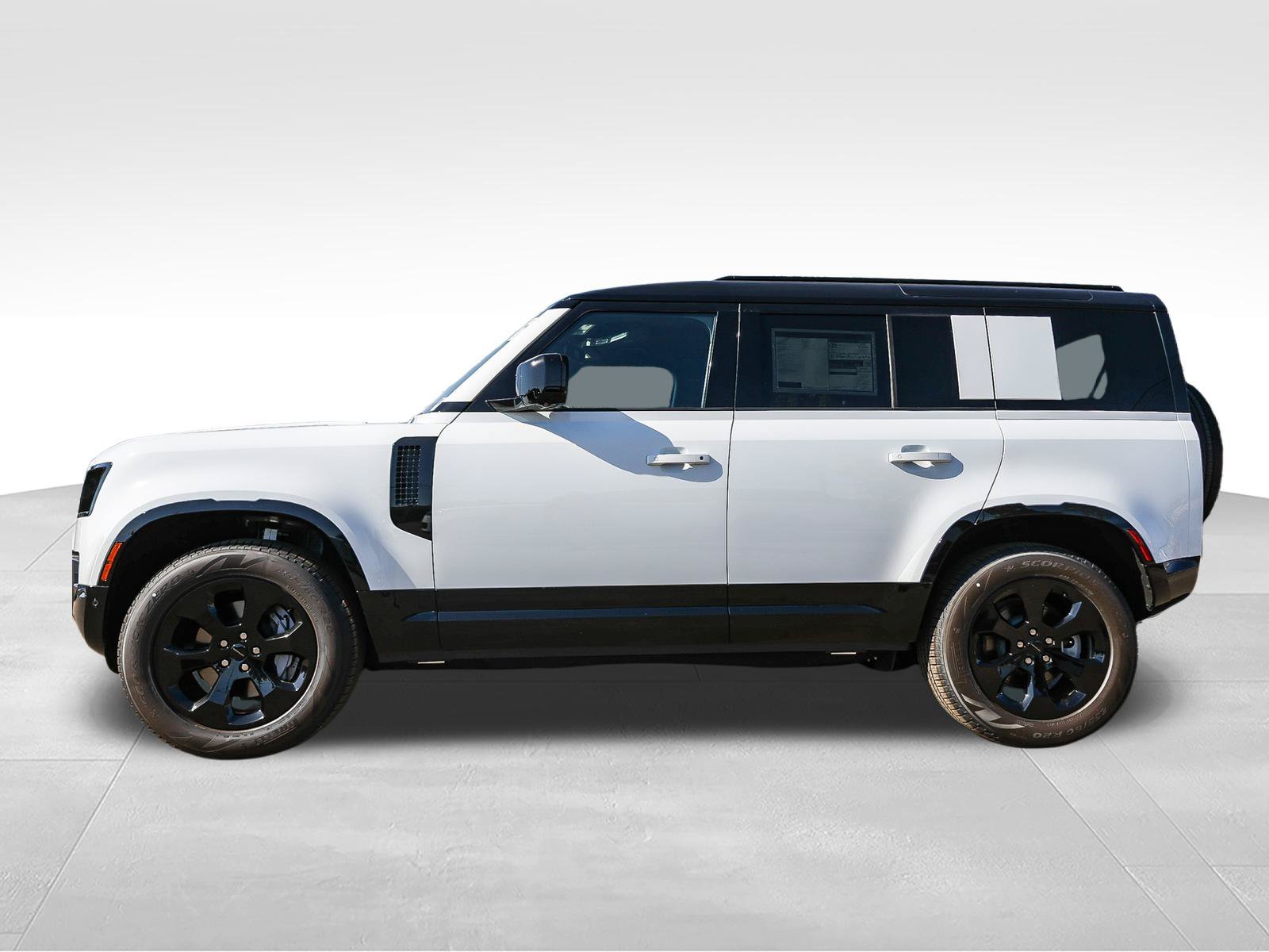 New 2026 Fuji White Land Rover X-Dynamic SE image 5