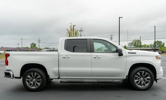 Used 2023 White Chevrolet RST image 5