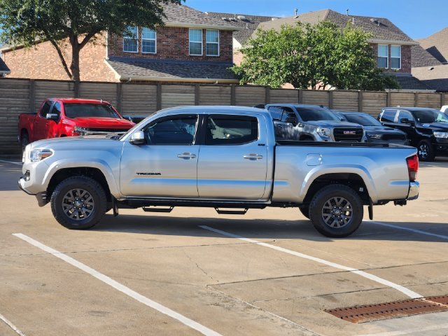 Used 2022 Silver Toyota SR5 image 12