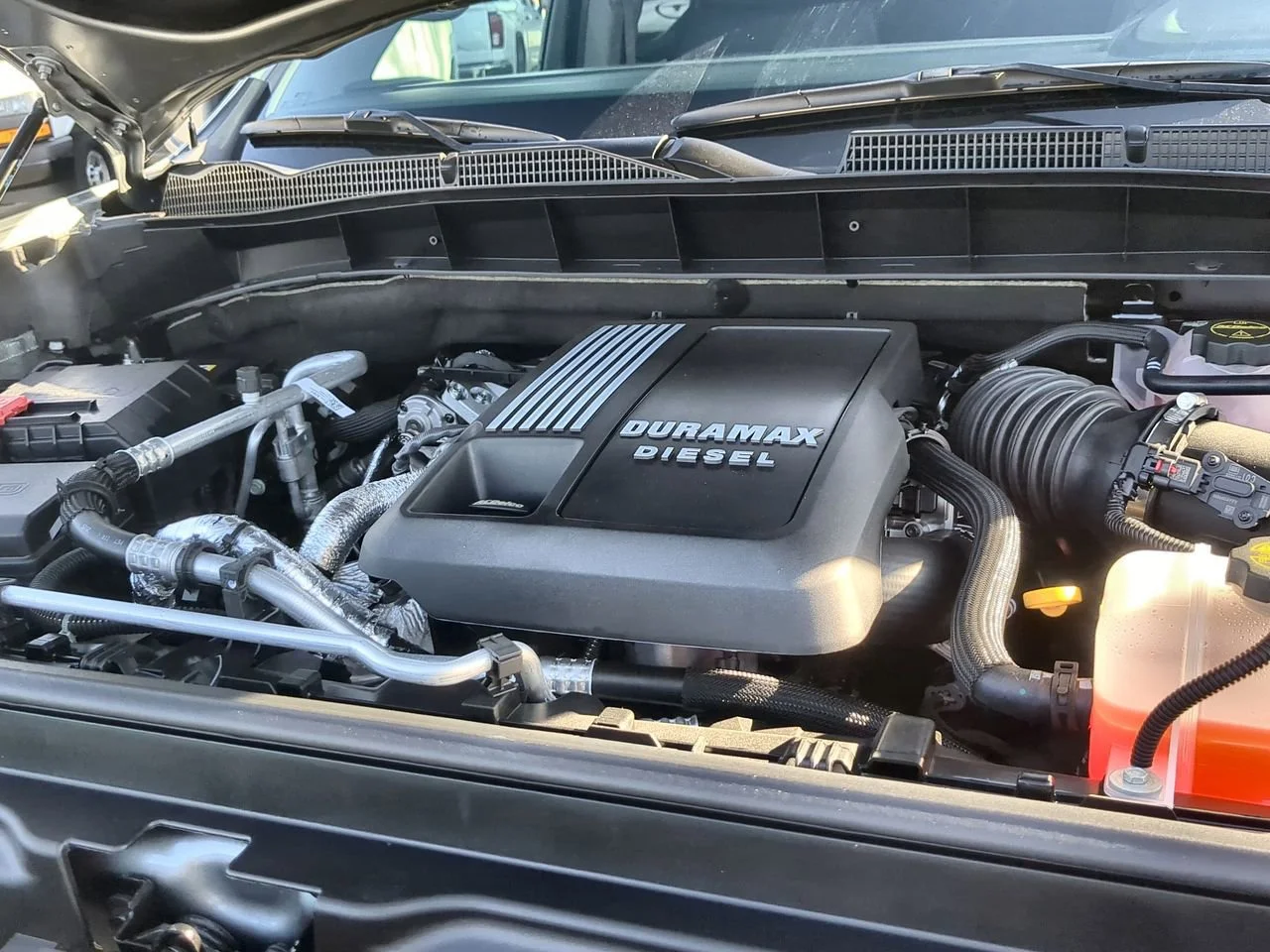 New 2026 Sterling Metallic GMC Elevation image 31