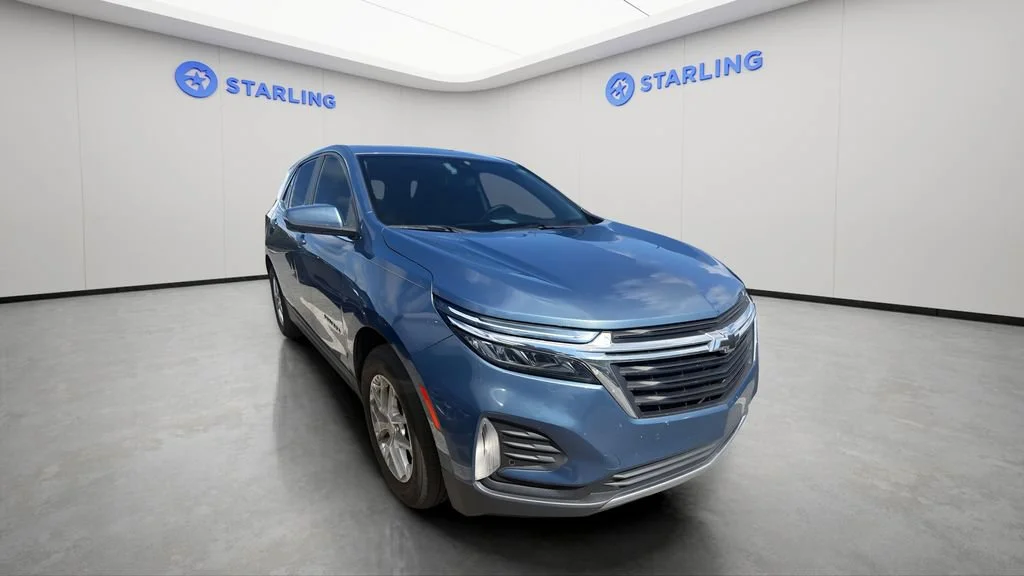 Used 2024 Lakeshore Blue Metallic Chevrolet LT image 2
